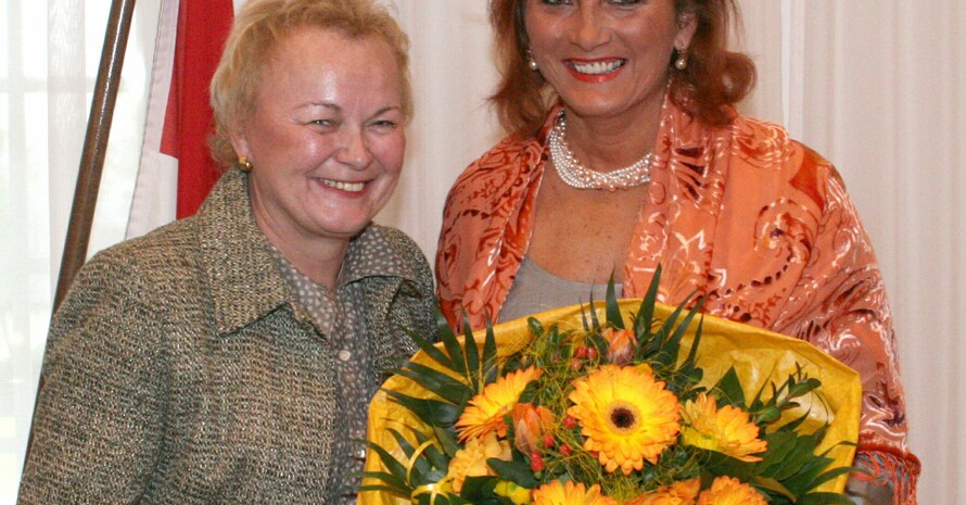 Barbara Aff, Erica Fischbach