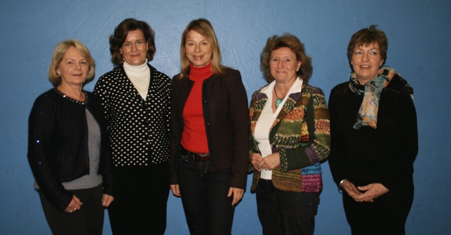 Bildunterschrift: v.l.n.r: Kloty Schmöller, Sigrid Berner, Dr. Petra Tzschoppe, Gabriele Wrede, Sylvia Nowack, auf dem Foto fehlt Mona Küppers (Bild: DOSB)